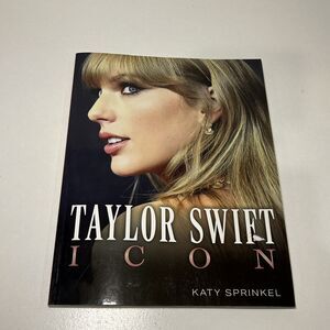Taylor Swift Icon Paperback Book by Katy Sprinkel Triumph Books Copyright 2023